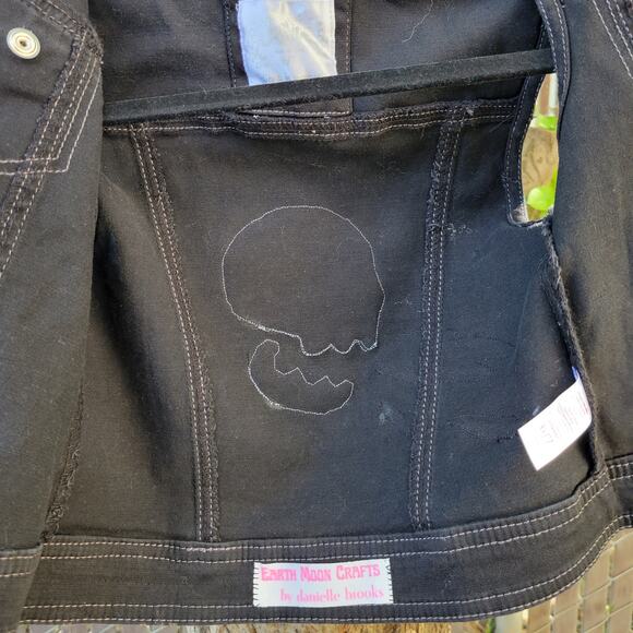 Kid's / Girls SZ 6/7 Hooded Battle Jacket Vest with Skull Applique - Picture 6 of 9